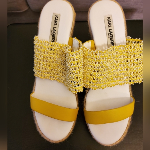 Size 8 - Picture 1 of 4